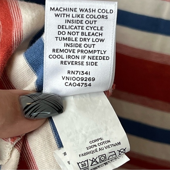 Women's L.L. Bean Signature Soft Striped T-Shirt V-Neck Top Size Large - Picture 4 of 7